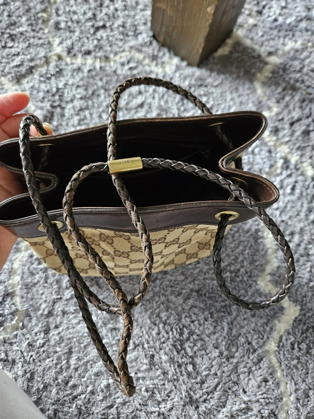 Gucci Beige & Brown GG Canvas Drawstring Shoulder/Crossbody Bag - Picture 10 of 11